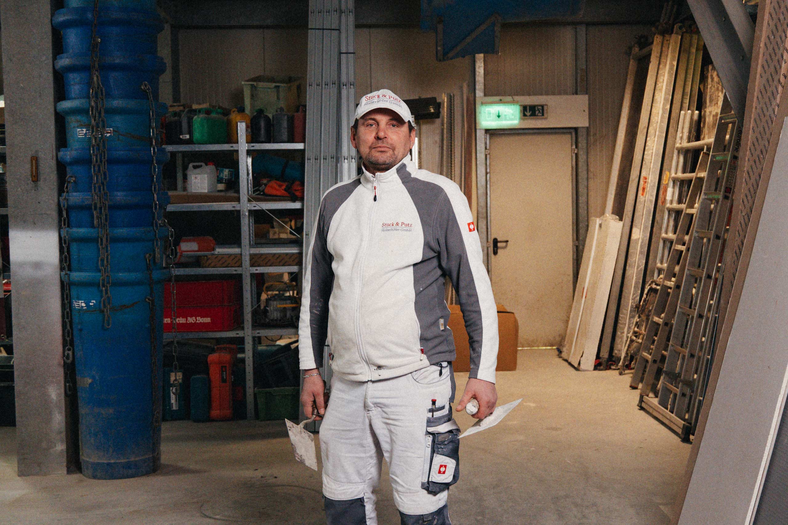 Porträtbild eines Mitarbeiters von Stuck & Putz